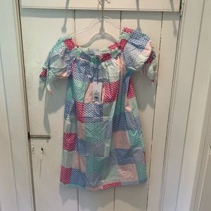 NWT Vineyard Vines for Target size Medium